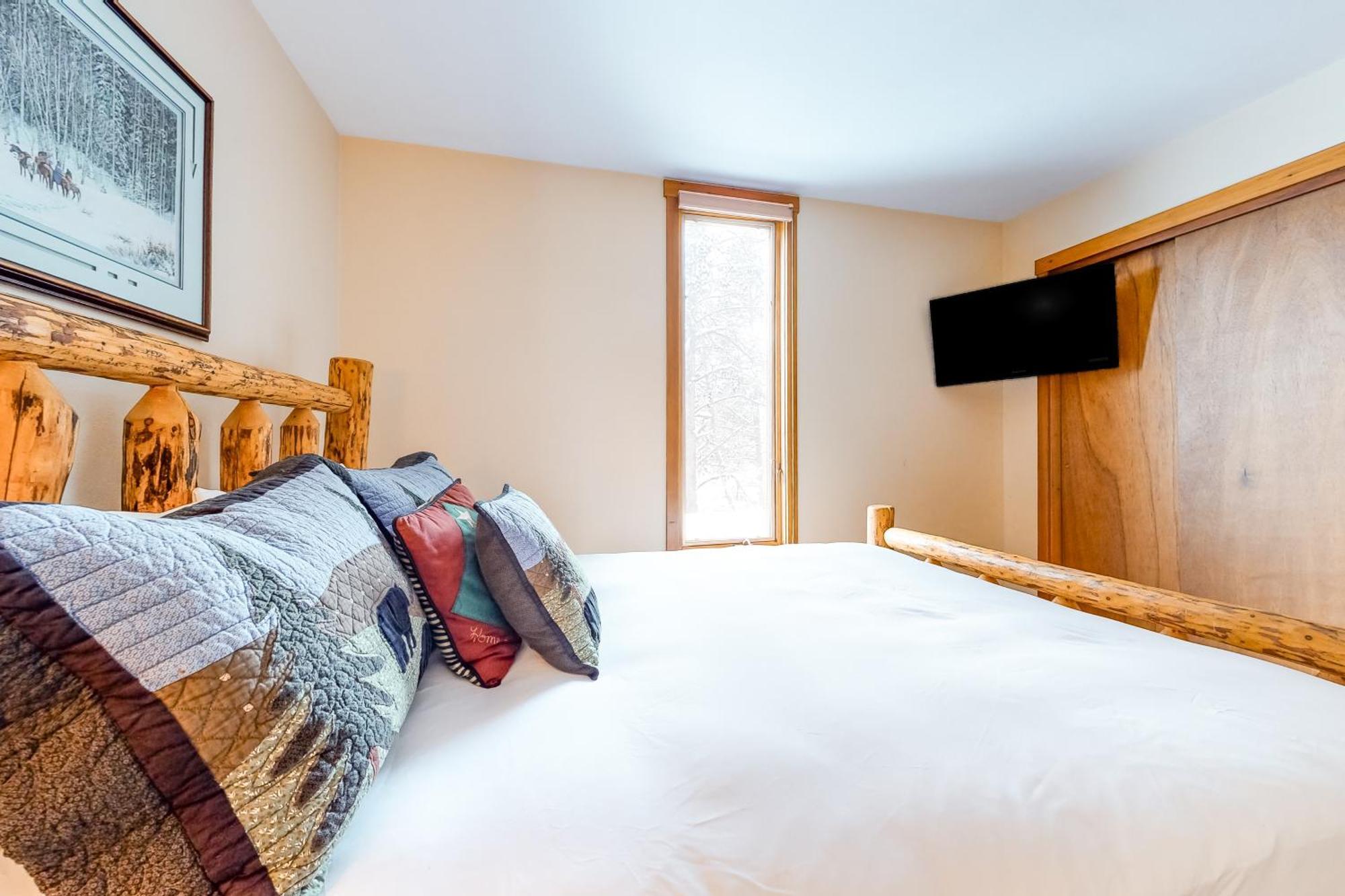 Tamarack Villa Wilson Room photo
